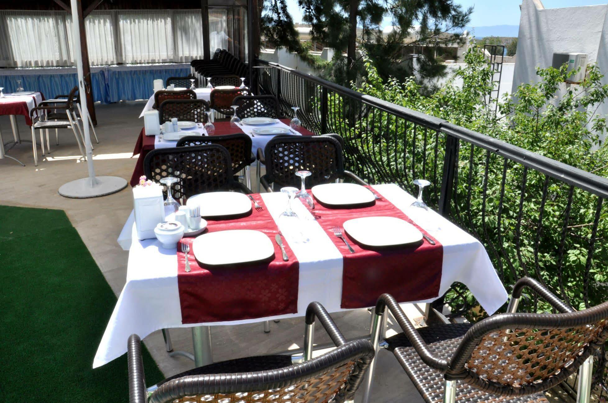 Gloriatibi Jarra Hotel Gümbet Exteriör bild